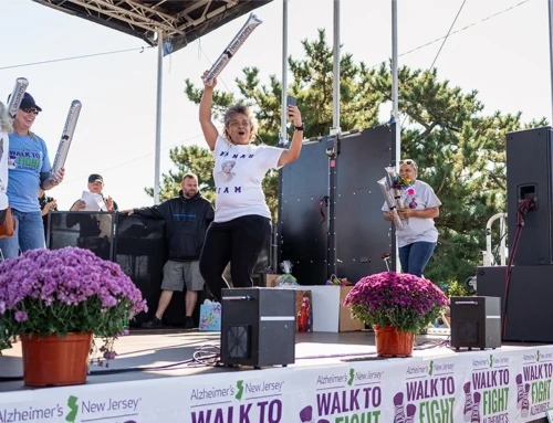 Making a Difference During Alzheimer’s Awareness Month